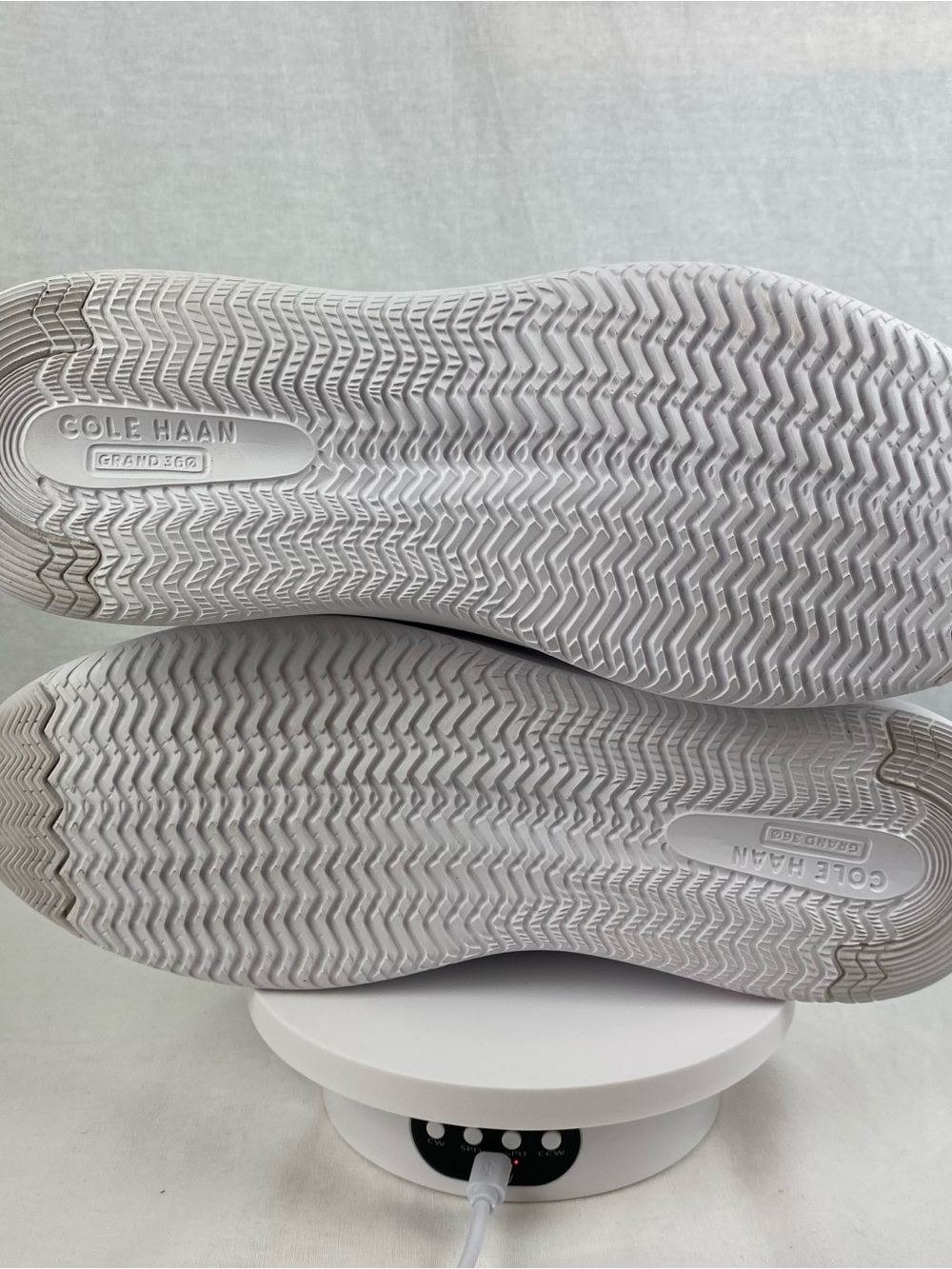 Cole Haan Women’s White Leather 360 Top Spin Sneakers with Tan Trim. 9.5 - Picture 8 of 13
